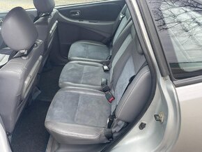 Nissan Almera Tino - 6