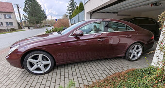 Mercedes CLS 350 CDI rok 2010, cena 168 000kč na zimní sadě - 6