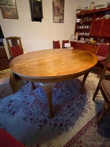 Starožitný nábytek, krásné kusy stejného designu - 6