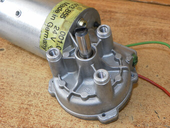 Elektromotor s převodovkou SWF 403.855 24 VDC, 34 ot./min. - 6