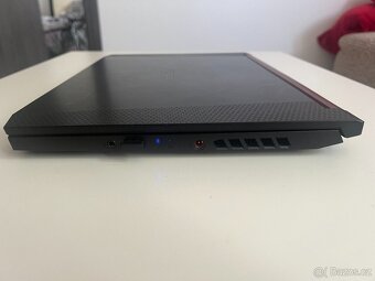 Acer Nitro 5 (AN515-54-581E) - 6