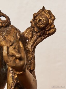 Bronzová socha bodhisattvy Avalókitéšvary (Padmapáni) - 6