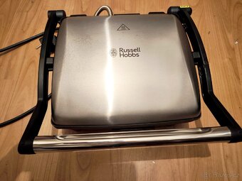 Panini gril Russell Hobbs 17888 - 6
