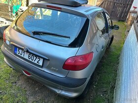 Peugeot 206 1.1i 44kw - 6