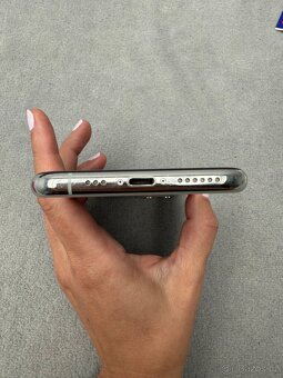 iPhone 11 Pro 256 GB - Bílý - 6