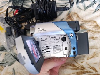 Videokamera JVC GR-D24 - 6