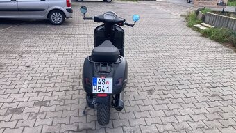 Piaggio Vespa GTS - 6
