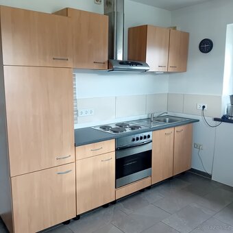 Kuchyňská linka se spotřebiči - 6