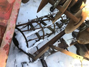 Vlek za MT8-132 s nářadím - 6