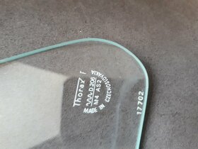 Škoda 100, 1000. Trojúhelníkové větrací okénko - 6