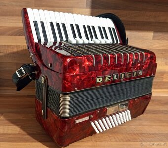 Akordeon (harmonika, heligonka) Delicia Arnaldo - 6
