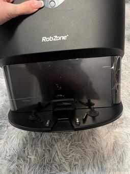 Robotický vysavač zn. RobZone - 6
