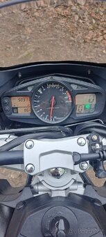 Suzuki gsr 600 - 6