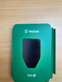 Trezor Safe 5 Nepoužitý Černý - 6