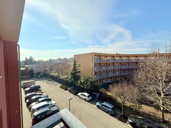 Prodej bytu 3+kk se dvěma balkony ( 116 m2 ), ul. Přízřenick - 6