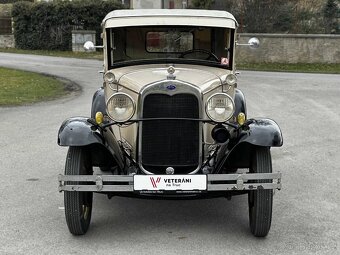 Ford Model A Sport Coupe - 6