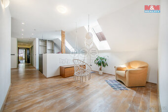 Prodej rodinného domu 269m2+G, pozemek 542m2, v Cheznovicích - 6