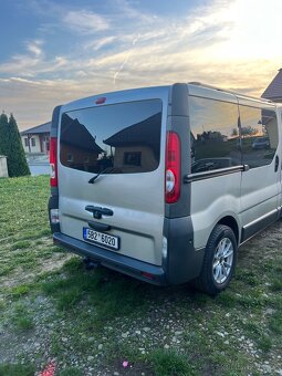 Opel vivaro 07 - 6
