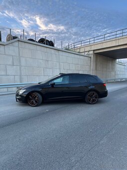 Seat Leon Cupra 221kw Max. výbava - 6