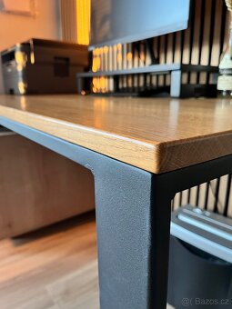 Pracovní stůl s masivní dubovou deskou 160 cm - 6