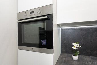 Prodej bytu 2+kk, 45 m², po kompletní rekonstrukci, Praha 13 - 6