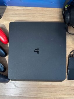 Playstation 4 Slim - 6