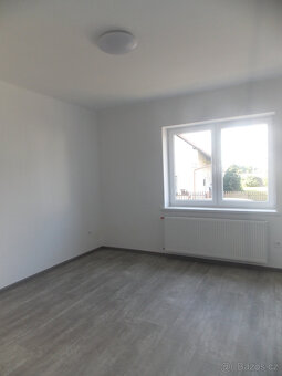 Pronájem 2+kk v Popkovicích se zahradou - 6