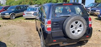 Suzuki Grand Vitara ll 1.6 benzin 4x4 z Talianska bez korozi - 6