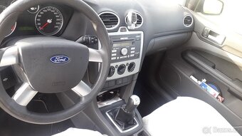Ford Focus II - 1,6 benzin, 74kW - 6