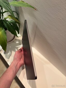 iPad Pro 12.9' (5. generation) 256GB Space Grey - 6