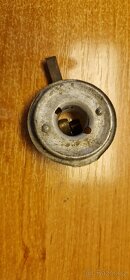 koupim tyto objimky zarovky pripadne i jiné prumer 54 - 6