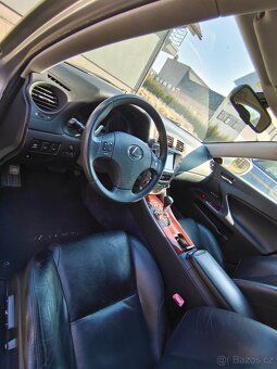 Lexus IS 250 V6 153 kw - 6