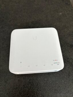 Kompletní sada UniFi síťových zařízení a kamer-jak NOVÉ.17ks - 6