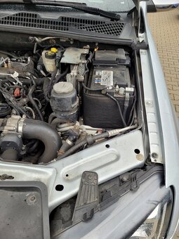 Volkswagen Amarok 3.0 TDI V6 4Motion - 6