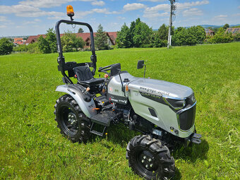 Malotraktor Captain 263 předváděcí stroj - 6