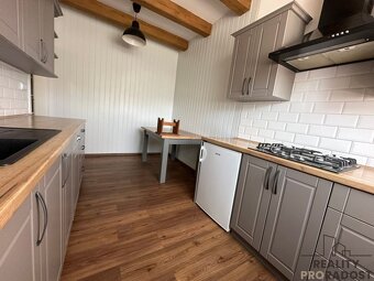 Pronájem bytu 3+1 v Moravském Krumlově s dvorkem, byt 3+1 Mo - 6