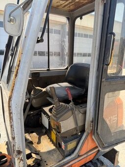 Hitachi EX 15 - 6