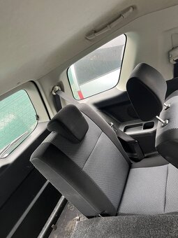 Suzuki Grand Vitara 1.6 díly - 6