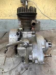Motor ČZ 175 - 6
