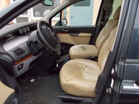 Citroën C8 2.2i 16v 116kw r.v.02 - 6