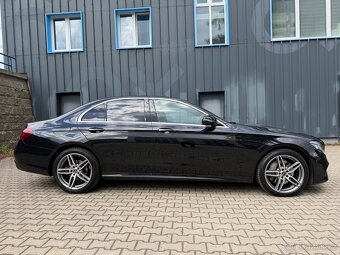 Mercedes-Benz E220 AMG 4- matic / v zimě nejeté / - 6
