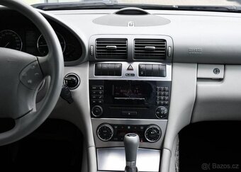 Mercedes-Benz Třídy C 320CDI AVANTGARDE N.TOP A/T - 6
