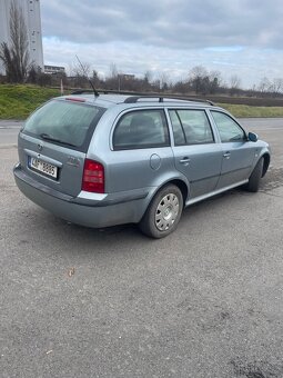 Škoda Octavia 1.6 - 6