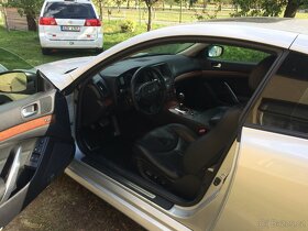 Infiniti G37 - 6