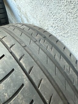 Pneu 255/45 R19 - 6