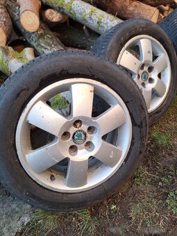 Kola Škoda fabia 185/60 R15 - 6