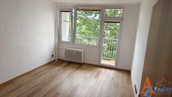 Nabízíme pronájem bytu 2+1 s lodžií, Bezručova ul, centrum C - 6