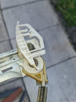 Citroën Xsara Picasso stahovačka okna SPOLUJEZDEC - 6