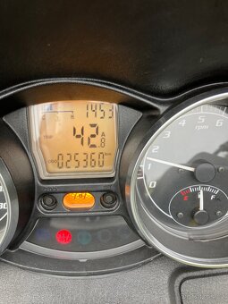 Prodám PIAGGIO MP3 RL 400 I.E. - 6