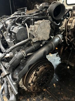 Motor naftový CBBB 2.0TDI 125KW Škoda Superb 2 - 6